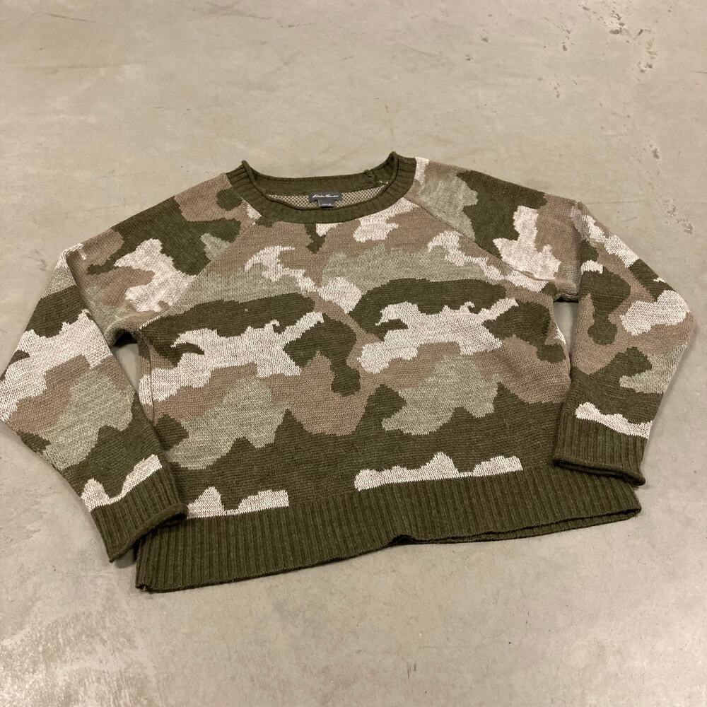 Y2K cropped Eddie Bauer camo sweater
